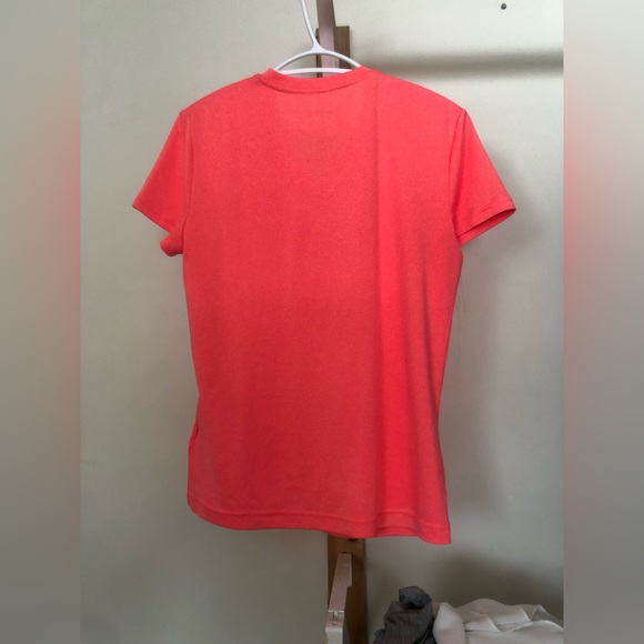 New reebok t shirt - Picture 5 of 5